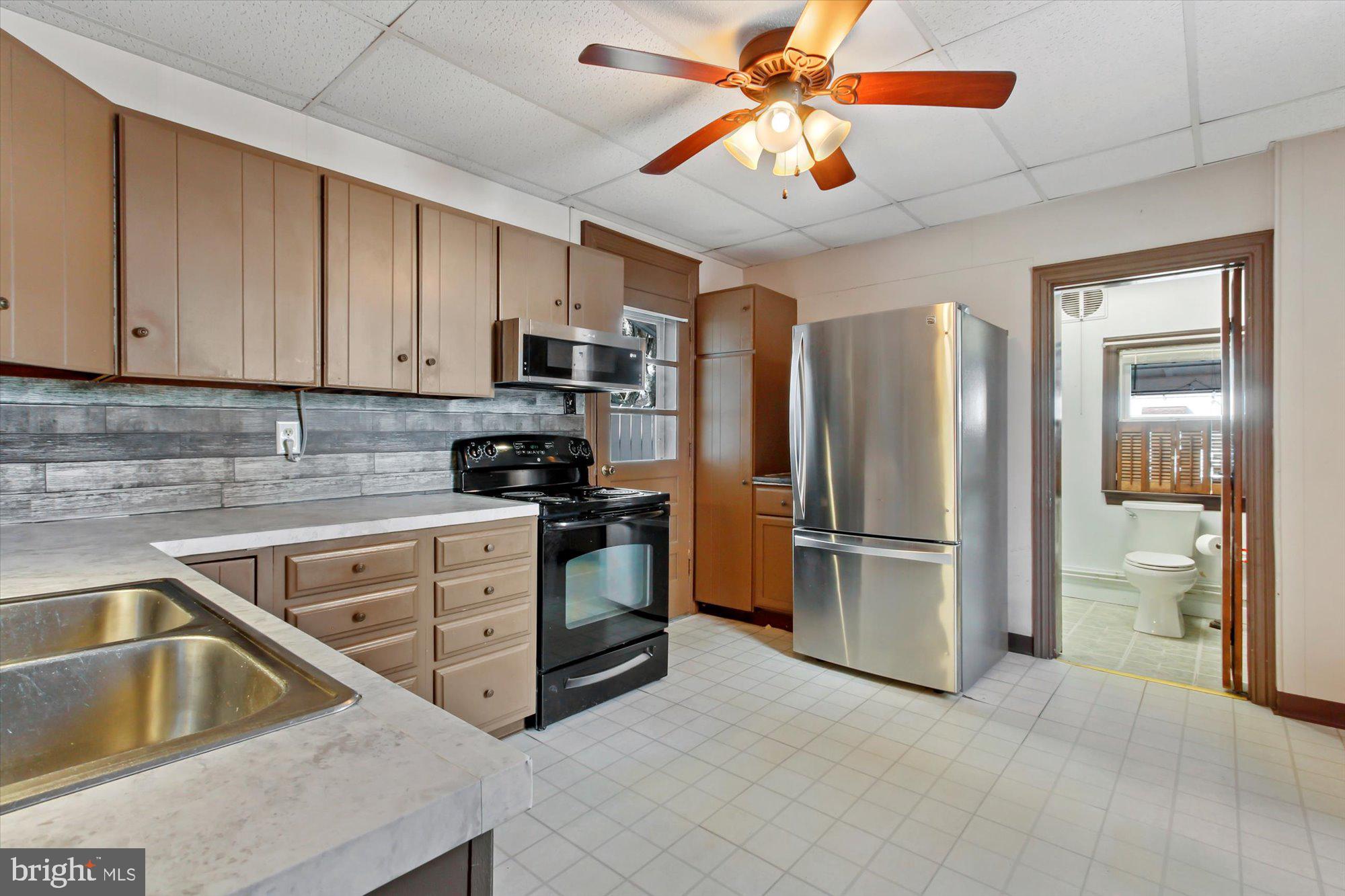 212 East Middle Street Hanover, PA 17331 - Photo 8 of 28 Gallery Image 8