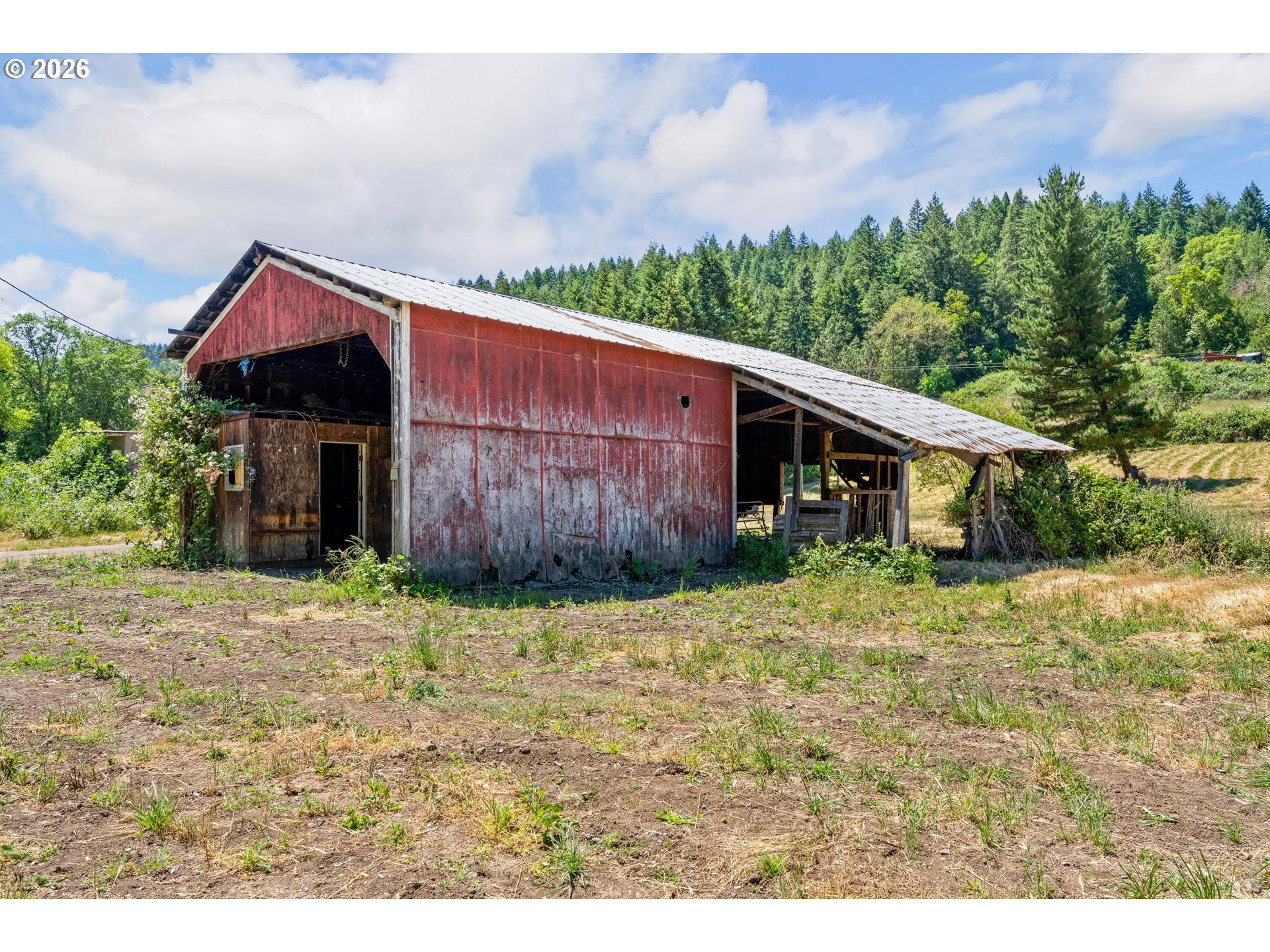 596 Raleigh Drive Winston, OR 97496 - Photo 7 of 30