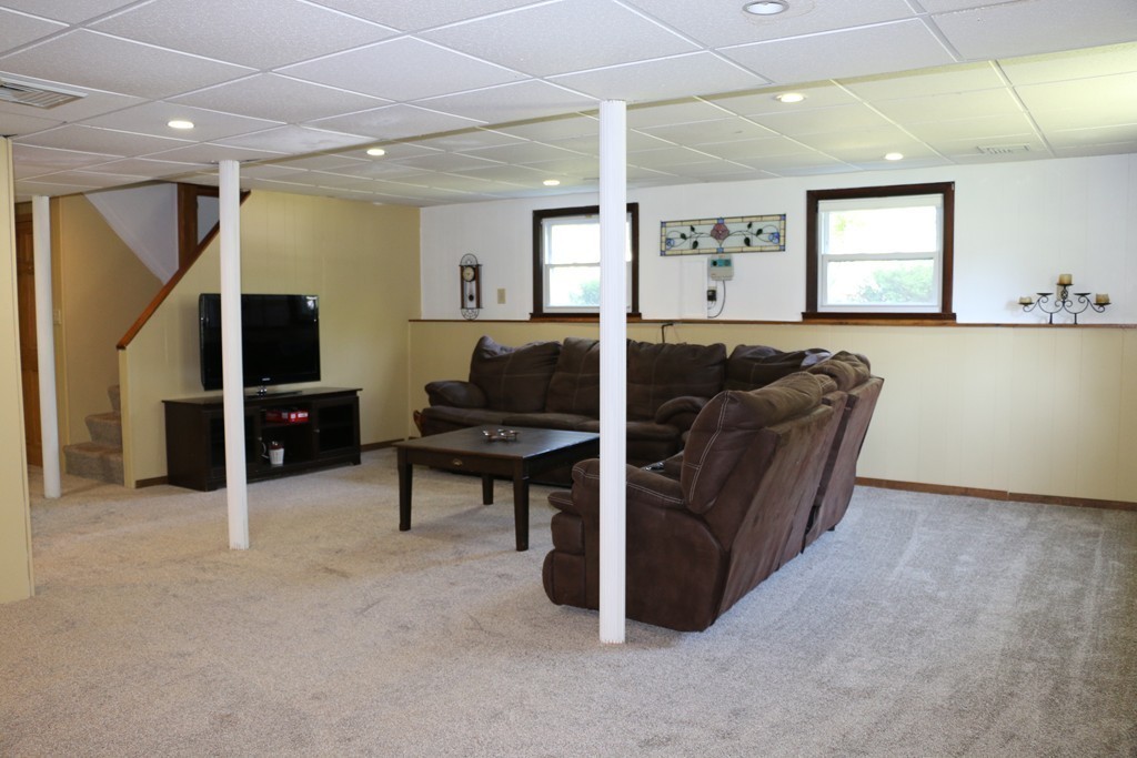 2 Winch Park Road Framingham, MA 01701 - Photo 14 of 27 Gallery Image 14