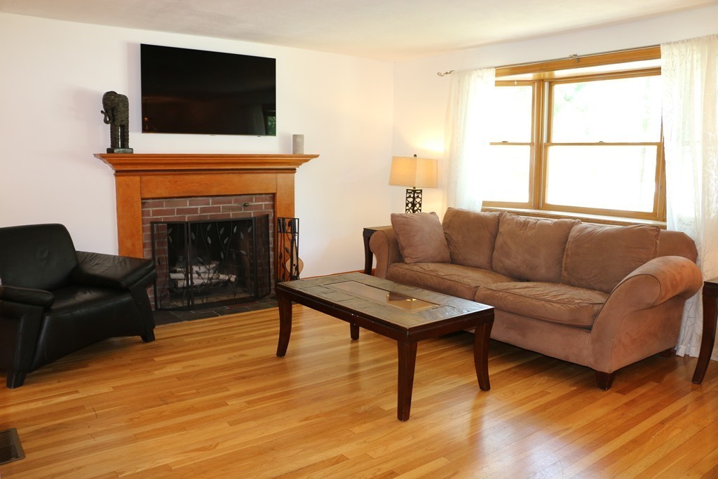 2 Winch Park Road Framingham, MA 01701 - Photo 8 of 27 Gallery Image 8