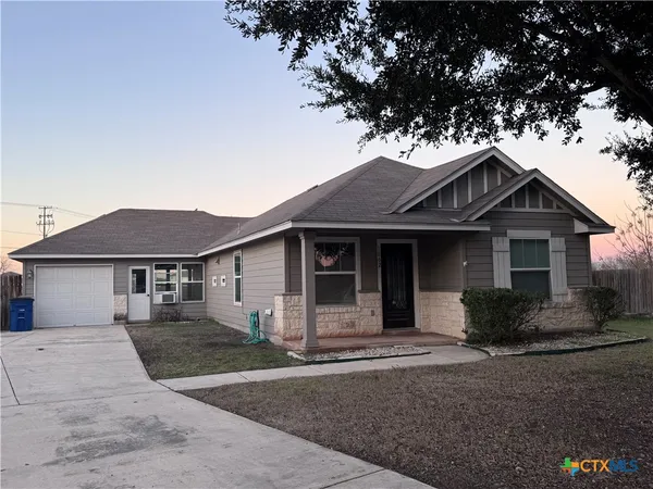$299,500 | 1002 Birdsong Lane, New Braunfels, TX 78130