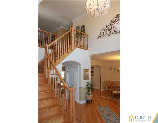 417 Plainfield Road Edison, NJ 08820 - Photo 2 of 14 a view of entryway and hall