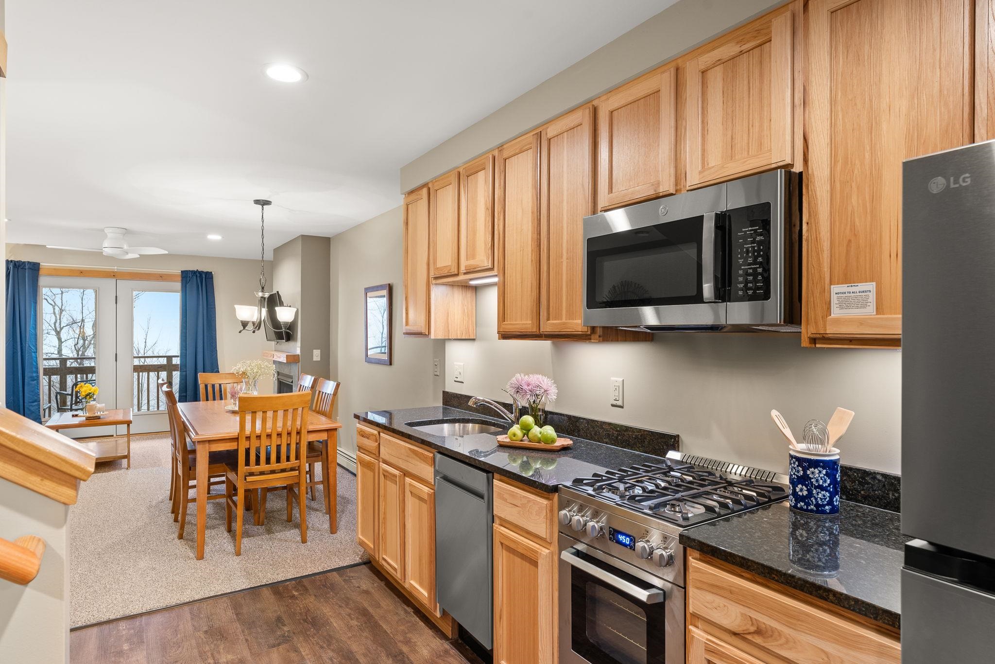 196 Stateside Road, Unit 4784 Jay, VT 05859 - Photo 3 of 40