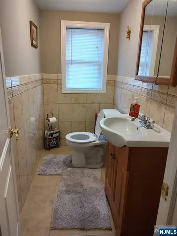 $799,000 | 190 Martha Avenue, Elmwood Park, NJ 07407