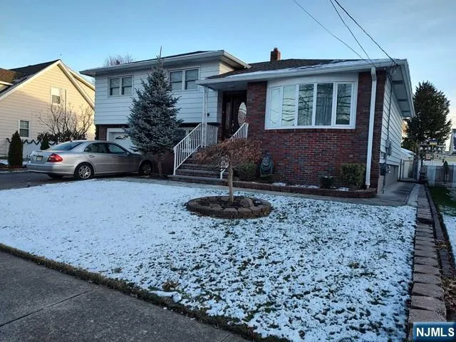 $799,000 | 190 Martha Avenue, Elmwood Park, NJ 07407