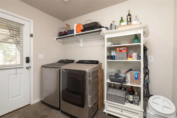 $388,900 | 399 Wild Hill Oak Drive, Springtown, TX 76082