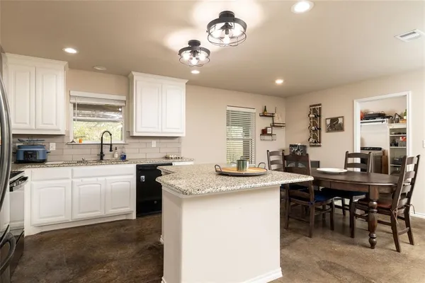 $388,900 | 399 Wild Hill Oak Drive, Springtown, TX 76082