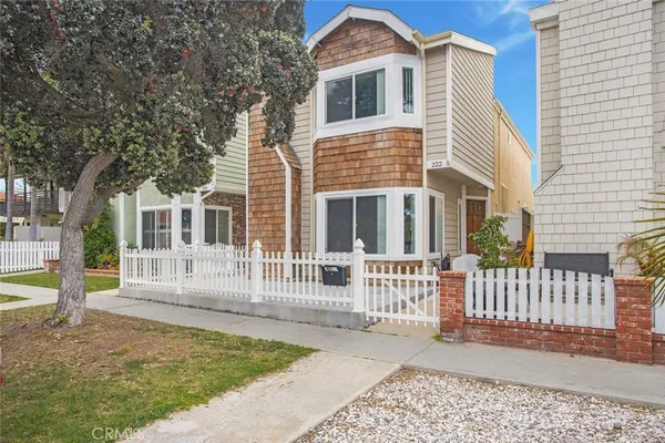 $5,995 | 222 17th Street, Huntington Beach, CA 92648