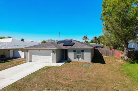 $449,000 | 865 Southwest McCracken Avenue, Port St. Lucie, FL 34953