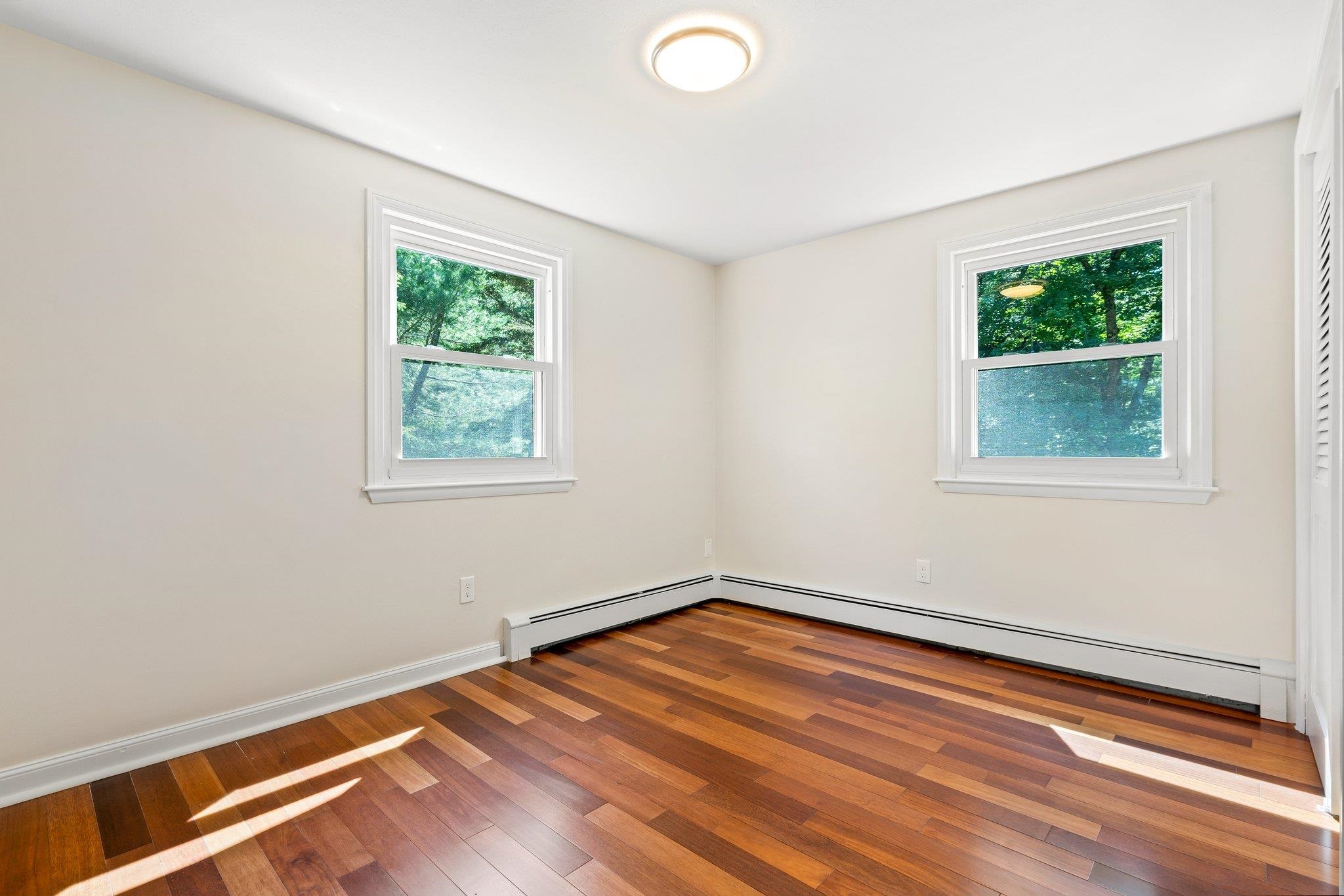 7 Timberlane Road Plaistow, NH 03865 - Photo 20 of 36