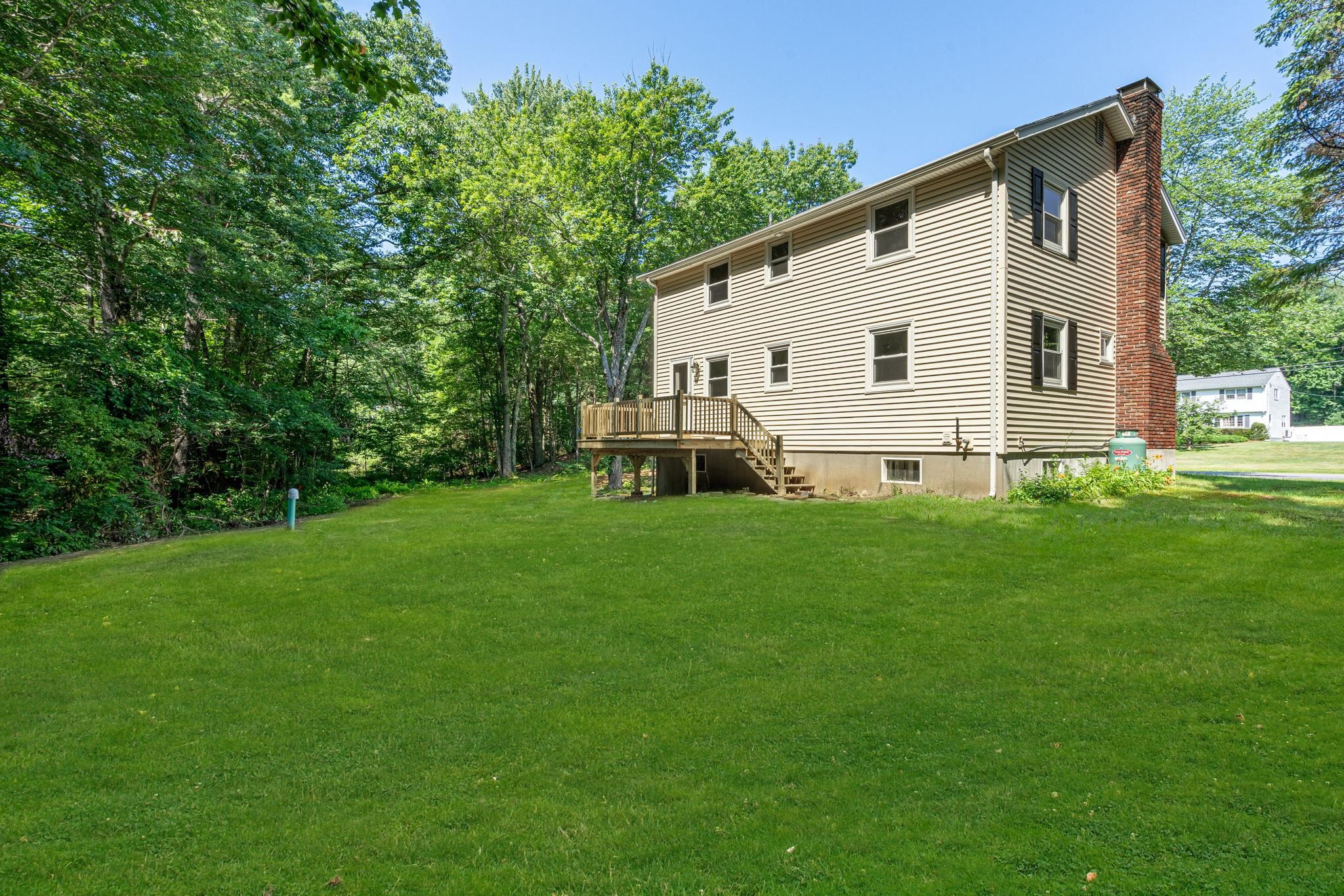 7 Timberlane Road Plaistow, NH 03865 - Photo 28 of 36