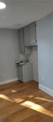 $1,800 | 19 Irving Court, Unit 2, Pawtucket, RI 02860