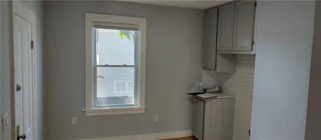 $1,800 | 19 Irving Court, Unit 2, Pawtucket, RI 02860