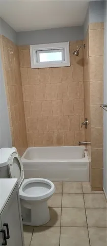 $1,800 | 19 Irving Court, Unit 2, Pawtucket, RI 02860