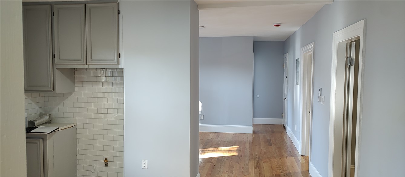 19 Irving Court, Unit 2 Pawtucket, RI 02860 - Photo 3 of 42