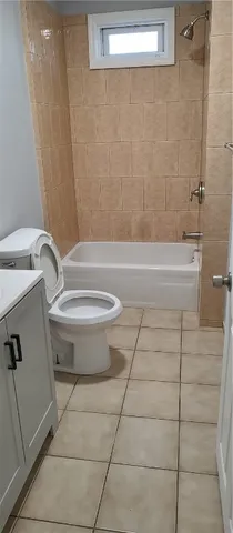 $1,800 | 19 Irving Court, Unit 2, Pawtucket, RI 02860