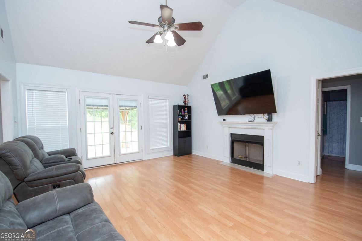 1368 Glass Bridge Road LaGrange, GA 30240 - Photo 5 of 32