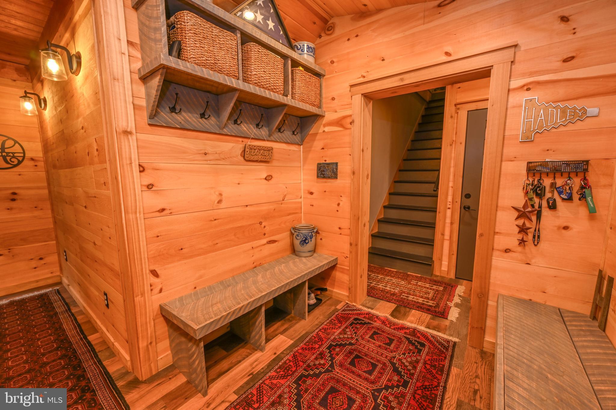 120 Tooth Pick Road Swanton, MD 21561 - Photo 7 of 51 Entry / mud room