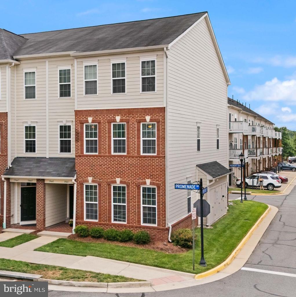 19441 Promenade Drive Leesburg, VA 20176 - Photo 2 of 42