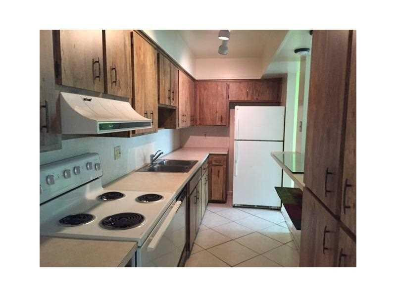 2131 East Sample Road, Unit 3632 Lighthouse Point, FL 33064 - Photo 1 of 9 Kitchen