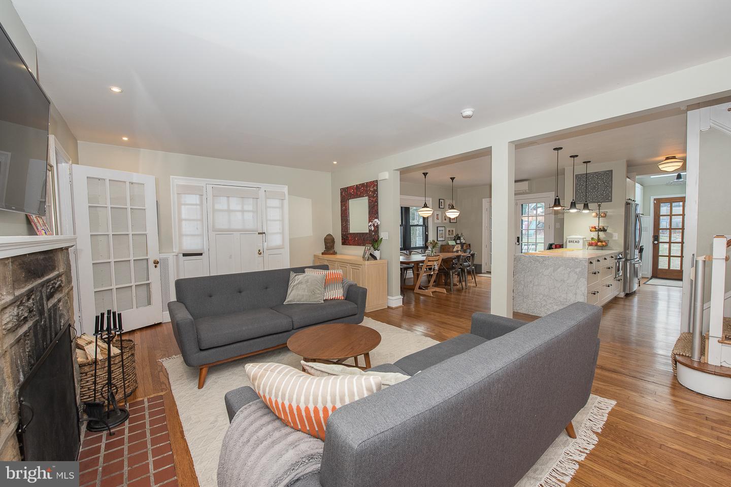 541 Manor Road Wynnewood, PA 19096 - Photo 5 of 30
