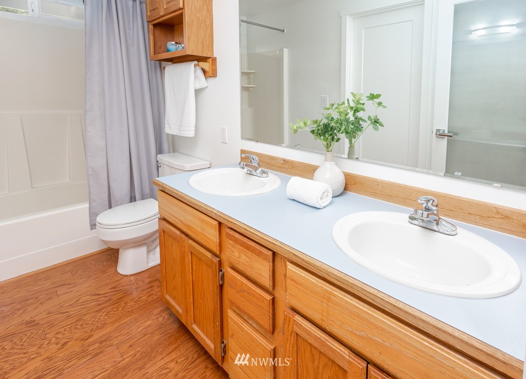7327 East Collins Road Port Orchard, WA 98366 - Photo 14 of 40 Gallery Image 14