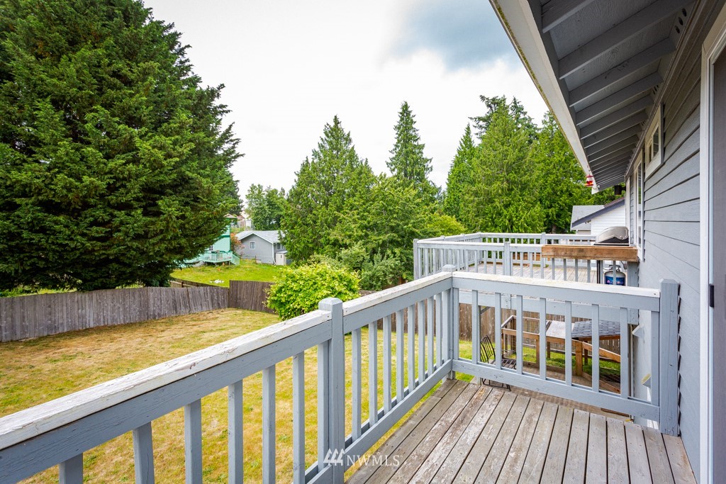 7327 East Collins Road Port Orchard, WA 98366 - Photo 16 of 40 Gallery Image 16