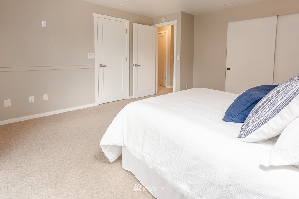 7327 East Collins Road Port Orchard, WA 98366 - Photo 19 of 40 Gallery Image 19