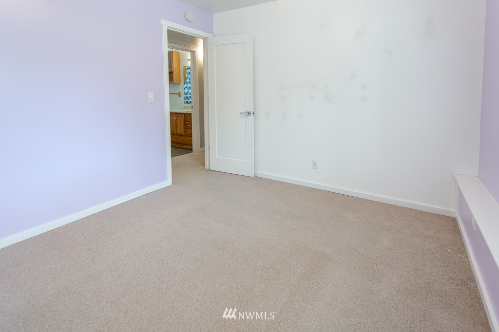 7327 East Collins Road Port Orchard, WA 98366 - Photo 27 of 40 Gallery Image 27