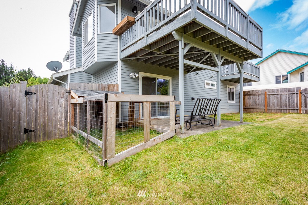 7327 East Collins Road Port Orchard, WA 98366 - Photo 34 of 40 Gallery Image 34