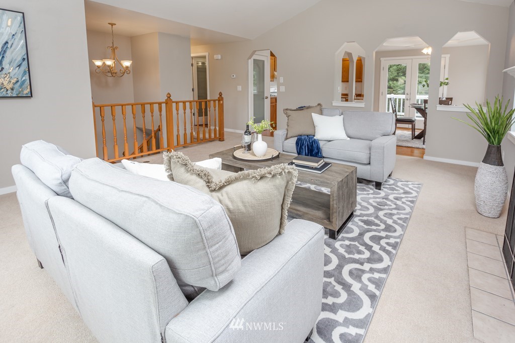 7327 East Collins Road Port Orchard, WA 98366 - Photo 5 of 40 Gallery Image 5