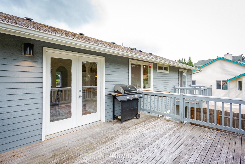 7327 East Collins Road Port Orchard, WA 98366 - Photo 9 of 40 Gallery Image 9