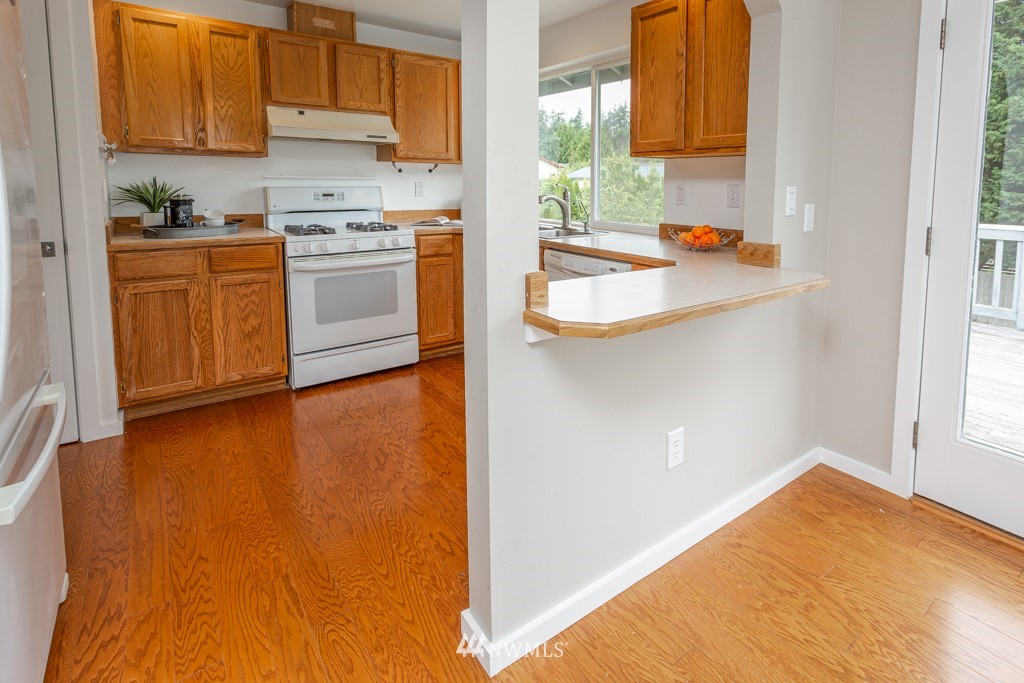 7327 East Collins Road Port Orchard, WA 98366 - Photo 10 of 40 Gallery Image 10