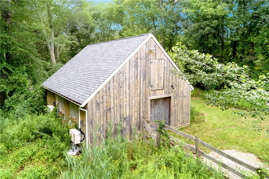 82 East Killingly Road Foster, RI 02825 - Photo 9 of 37