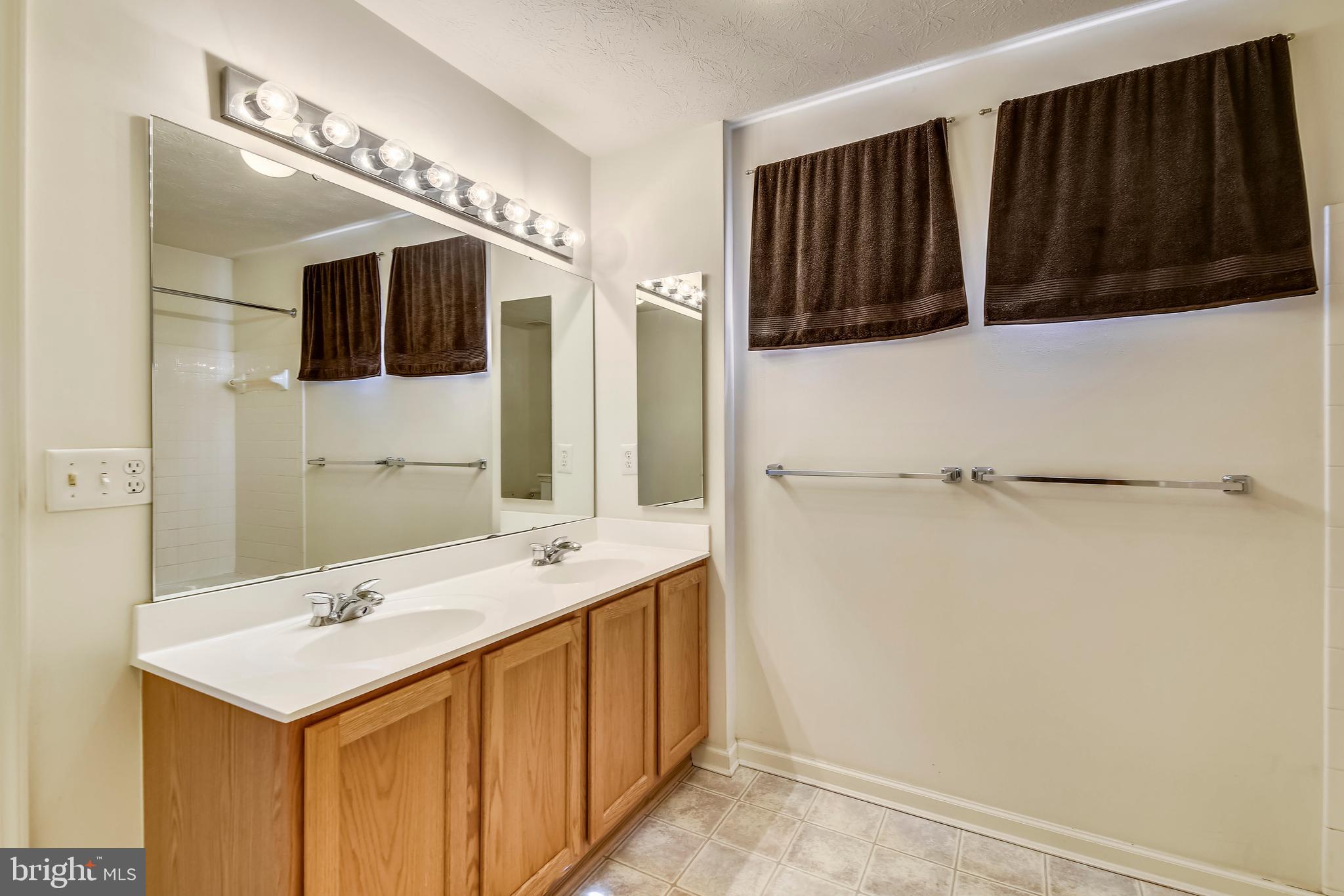 7762 Rotherham Drive Hanover, MD 21076 - Photo 35 of 65 Master Bath / Alternate View