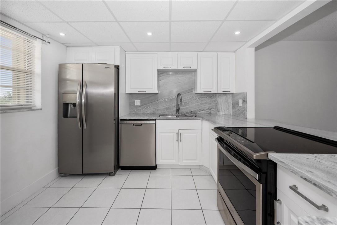 100 Berkley Road, Unit 303 Hollywood, FL 33024 - Photo 1 of 37 Photo 1