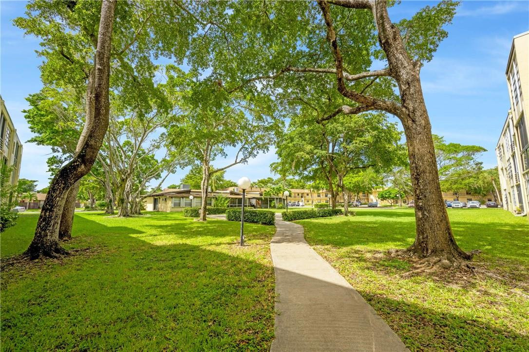 100 Berkley Road, Unit 303 Hollywood, FL 33024 - Photo 36 of 37 Photo 36