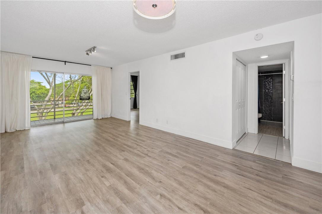 100 Berkley Road, Unit 303 Hollywood, FL 33024 - Photo 8 of 37 Photo 8
