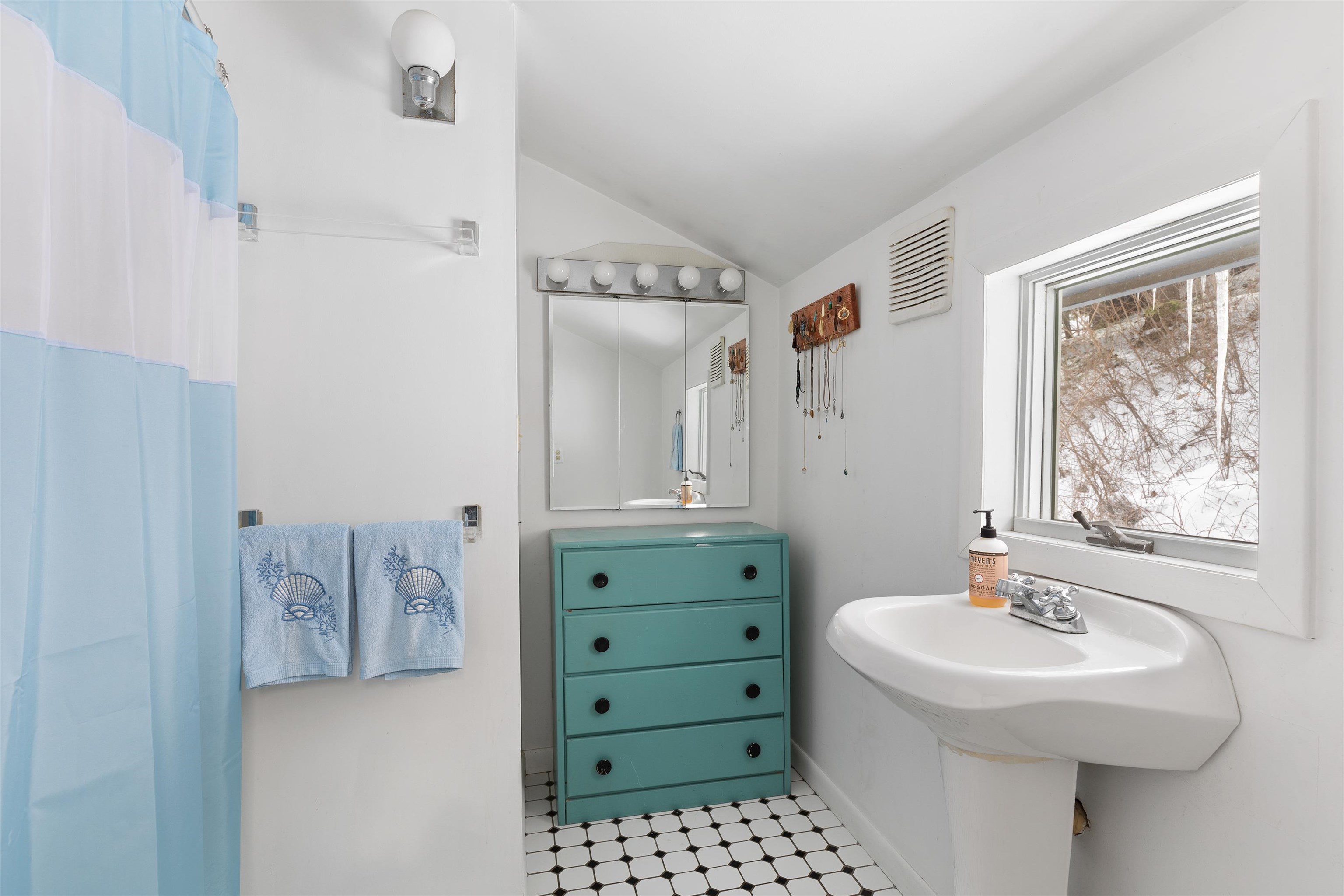 1658 Bristol Road Monkton, VT 05443 - Photo 32 of 40 Gallery Image 32
