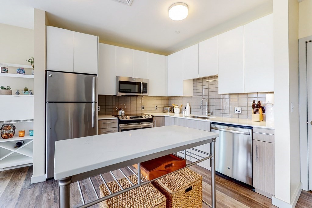 180 Telford Street, Unit 614 Boston, MA 02135 - Photo 2 of 35