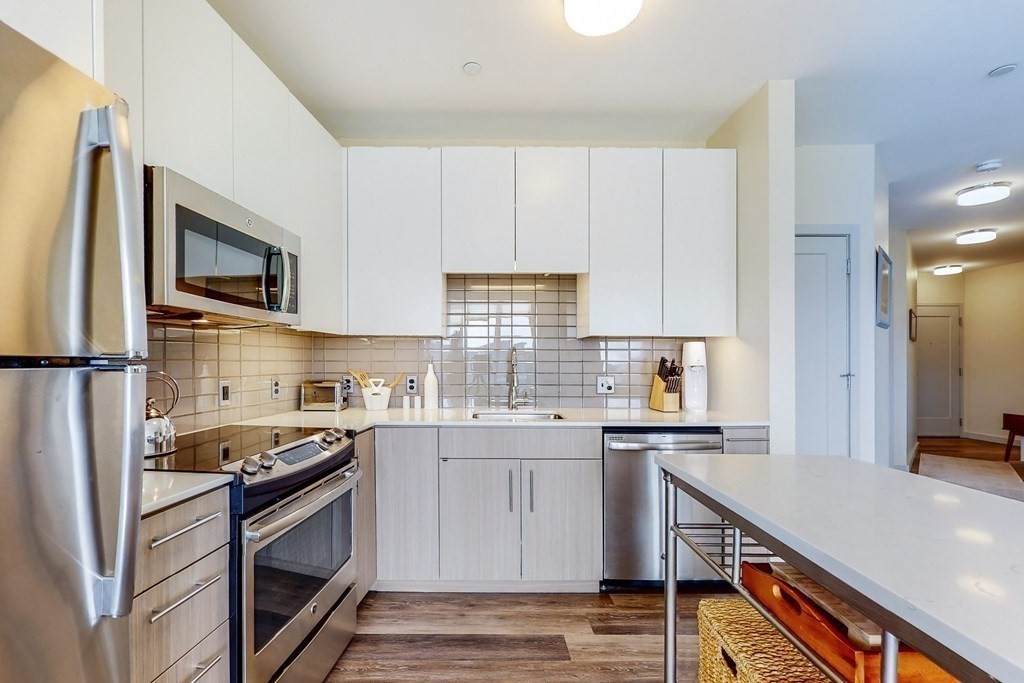 180 Telford Street, Unit 614 Boston, MA 02135 - Photo 6 of 35