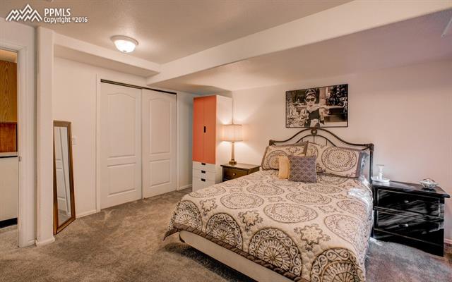 5648 Sonnet Ridge Point Colorado Springs, CO 80918 - Photo 28 of 36 Gallery Image 28