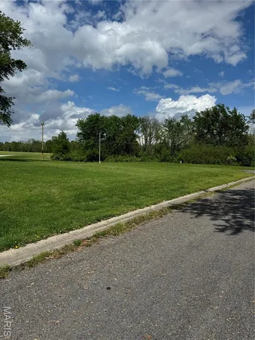 $25,500 | 111 Willow Drive, Freeburg, IL 62243