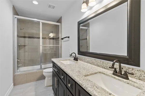 $2,800 | 7619 Omaha Drive, Baytown, TX 77521