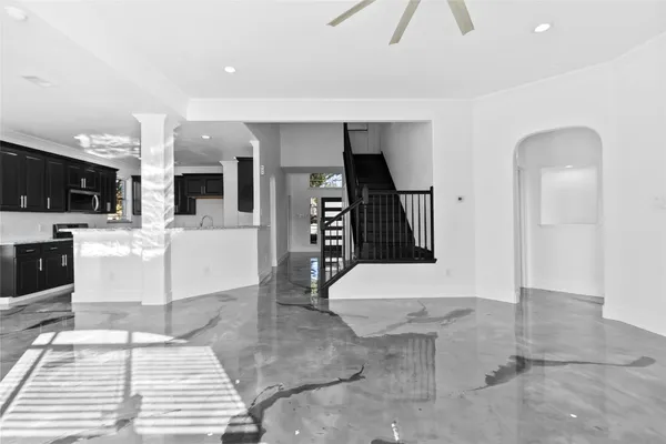 $2,800 | 7619 Omaha Drive, Baytown, TX 77521