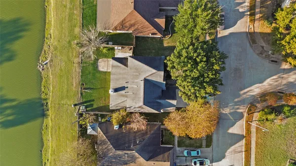 $2,700 | 7619 Omaha Drive, Baytown, TX 77521
