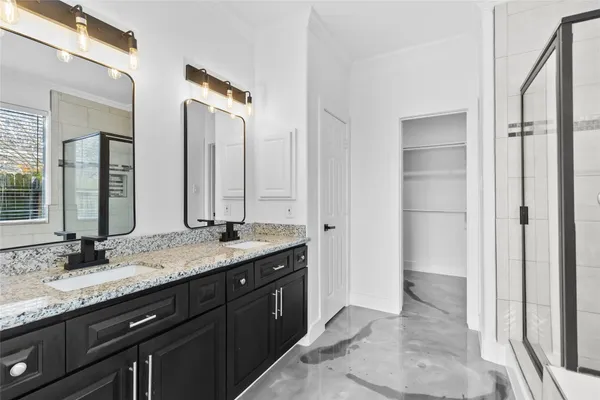 $2,800 | 7619 Omaha Drive, Baytown, TX 77521