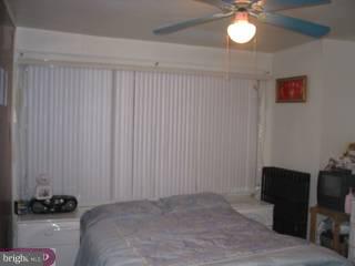 7236 Radbourne Road Upper Darby, PA 19082 - Photo 3 of 5