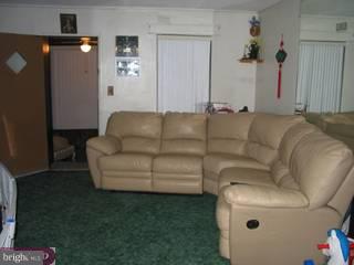 7236 Radbourne Road Upper Darby, PA 19082 - Photo 4 of 5