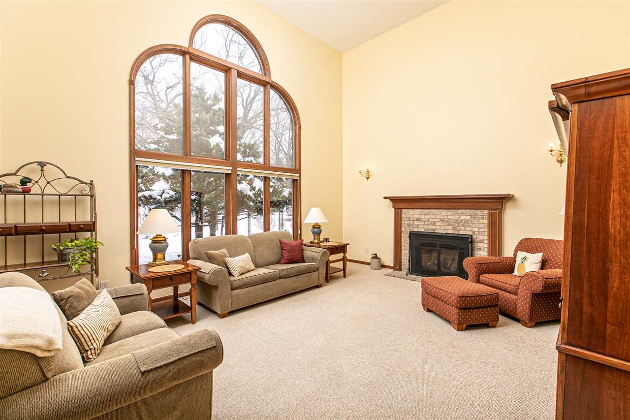 398 Cross Creek Boulevard Rochester, MI 48306 - Photo 16 of 42 50034531-15.JPG